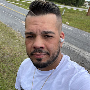 Meet your Posher, Luis